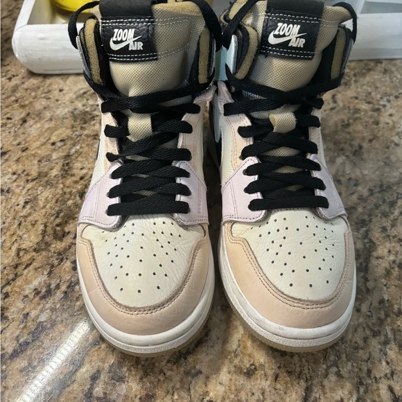 Women's Easter Jordan's - Picture 2 of 5